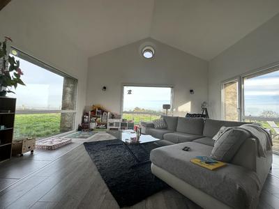 Maison - 147 m² - 5 pièces