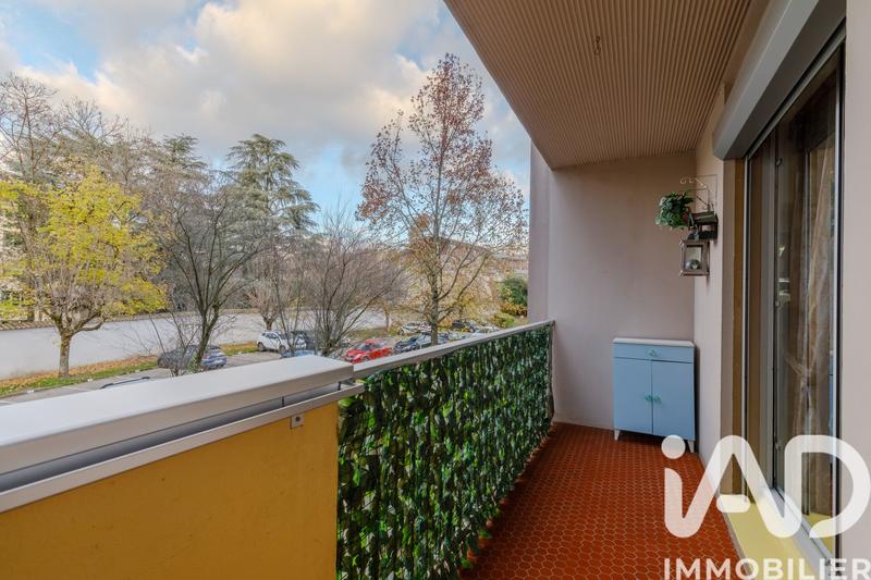 Appartement - 90 m² - 4 pièces