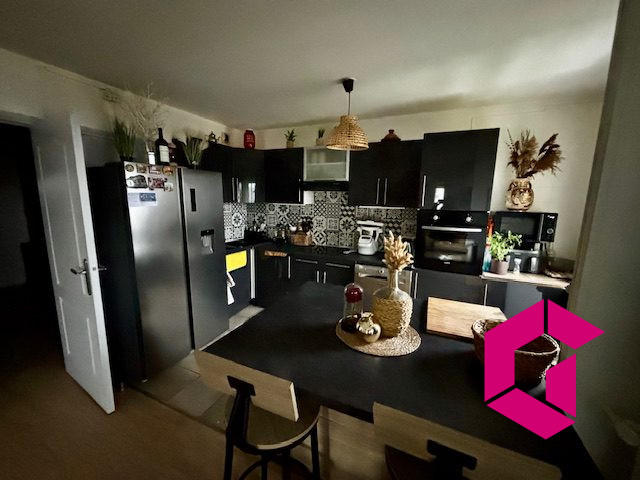 Appartement - 75 m² - 4 pièces
