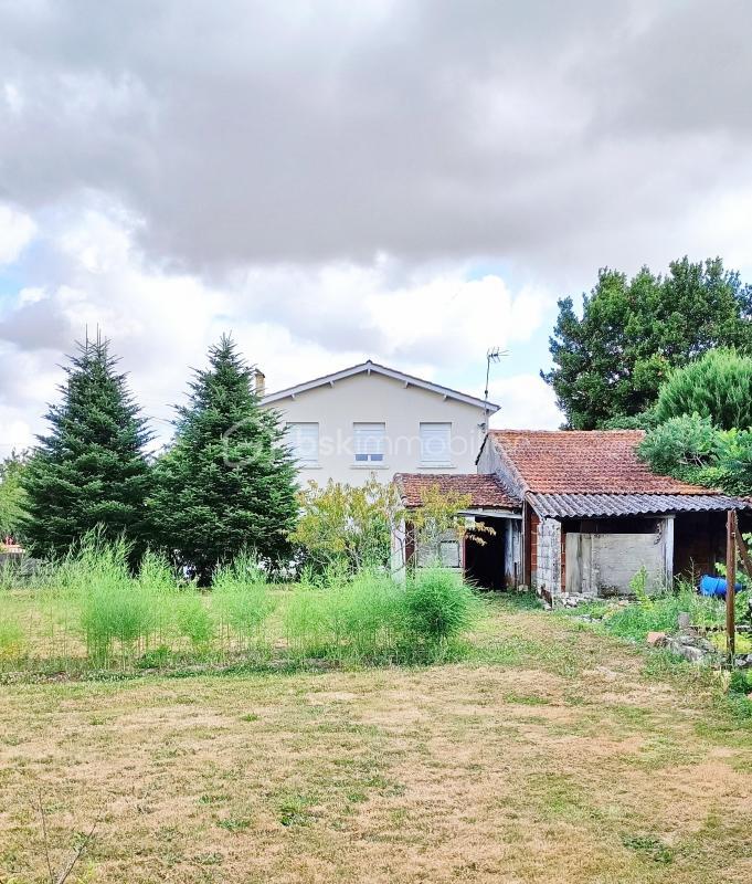 Maison traditionnelle - 102 m² - 6 pièces