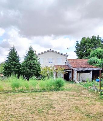 Maison traditionnelle - 102 m² - 6 pièces