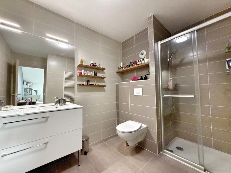 Appartement - 110 m² - 5 pièces