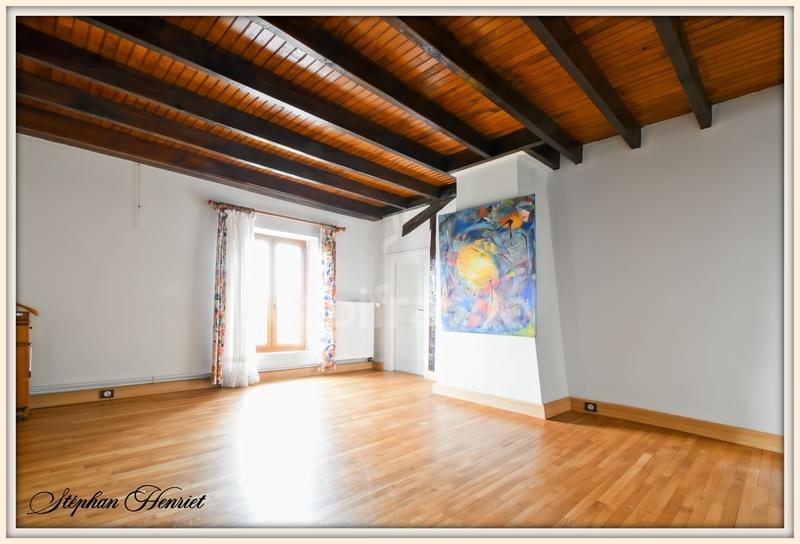 Maison de village - 209 m² - 6 pièces