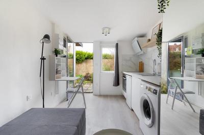 Studio - 14 m² - 1 pièce