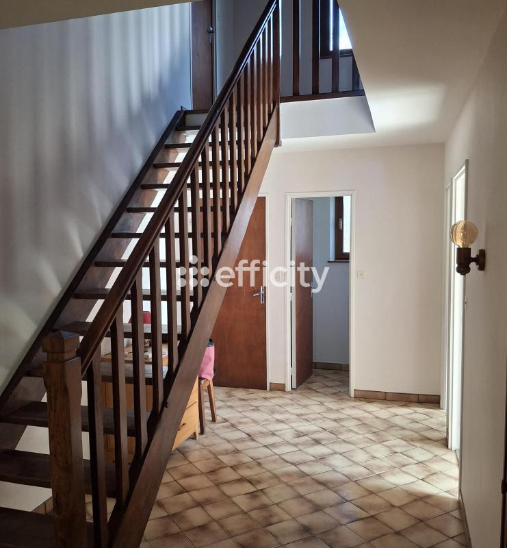 Maison - 138 m² - 6 pièces