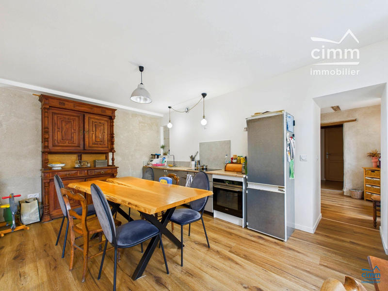 Maison ancienne - 171 m² - 6 pièces