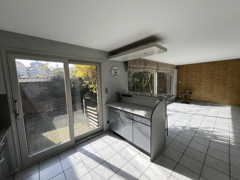 Maison - 199 m² - 8 pièces