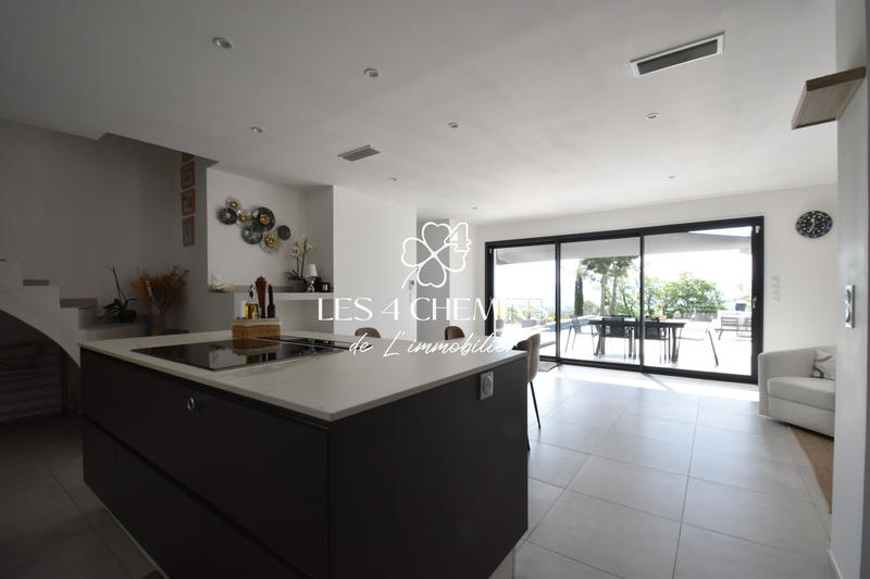 Villa - 200 m² - 7 pièces