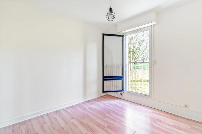 Appartement - 104 m² - 6 pièces