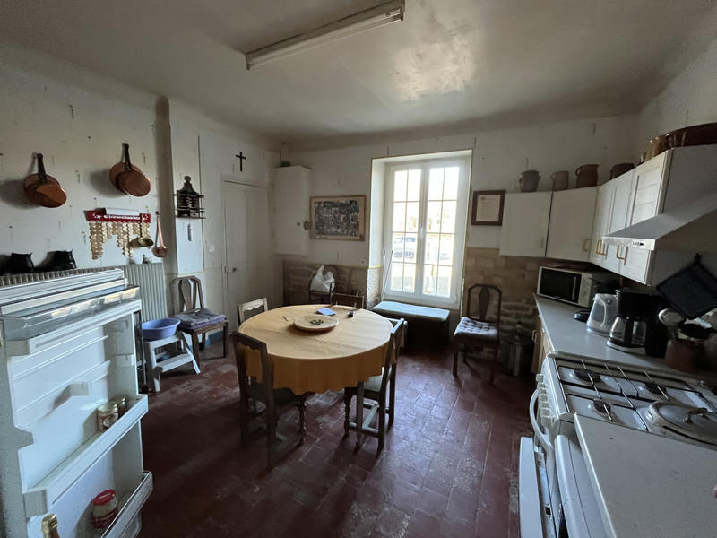 Maison - 254 m² - 4 pièces