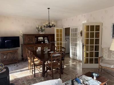 Maison - 93 m² - 4 pièces