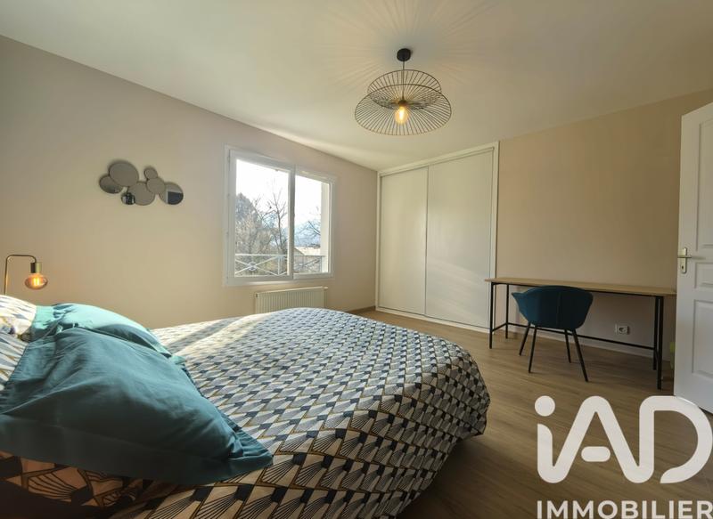 Maison - 224 m² - 8 pièces