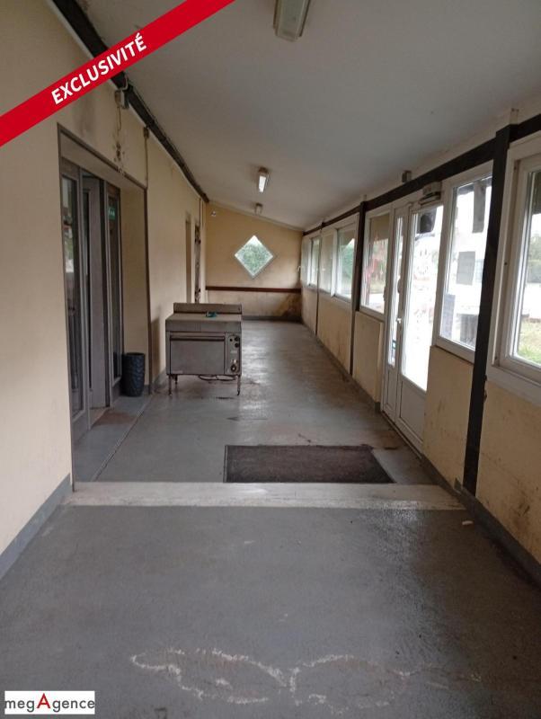 Local commercial - 268 m² - 5 pièces