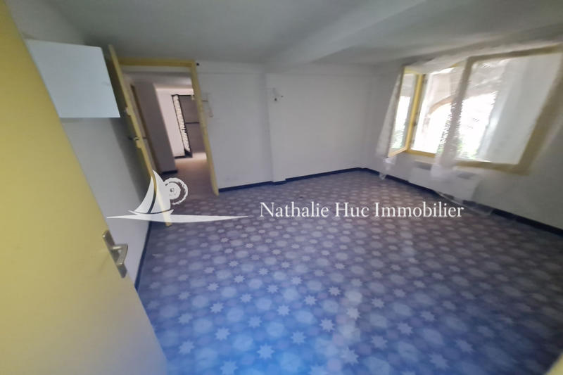 Maison - 300 m² - 9 pièces