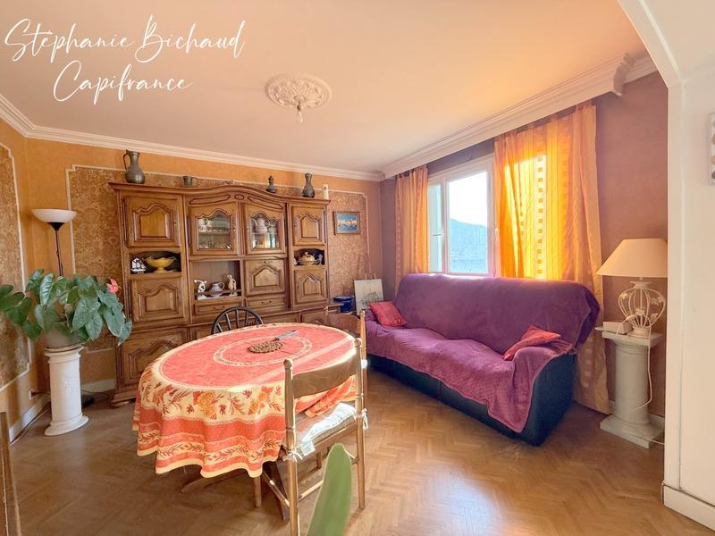 Appartement - 98 m² - 4 pièces