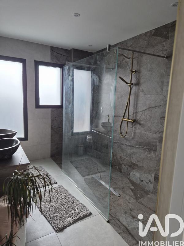 Maison - 171 m² - 5 pièces