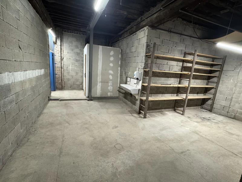 Bureau - 651 m² - 4 pièces