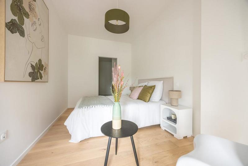 Appartement - 96 m² - 5 pièces