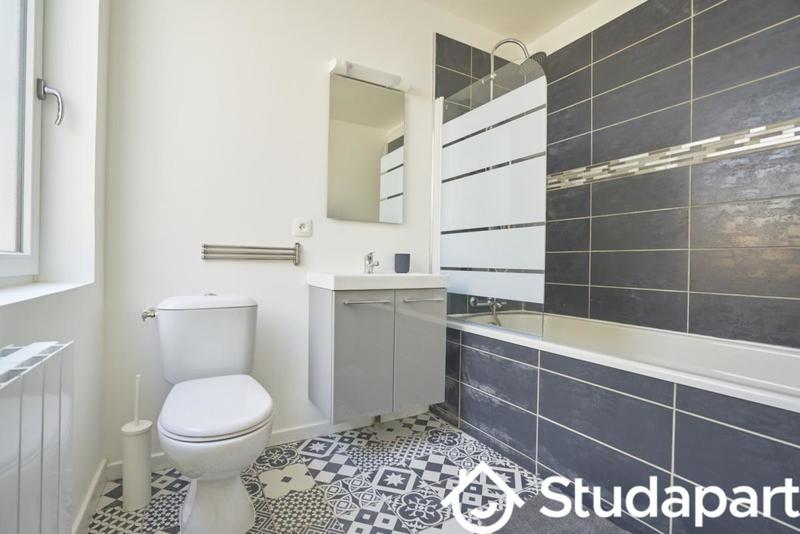 Chambre - 13 m² - 1 pièce