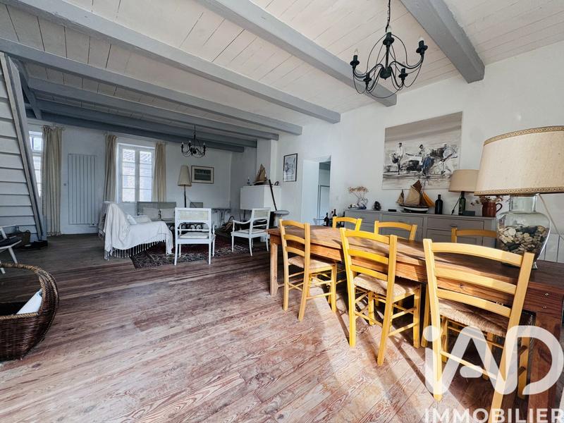 Maison - 117 m² - 6 pièces