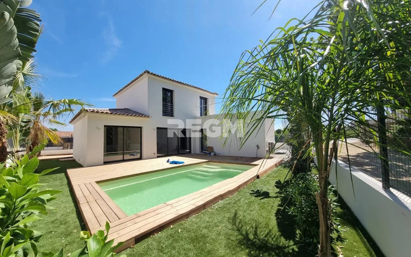 Maison - 105 m² - 4 pièces