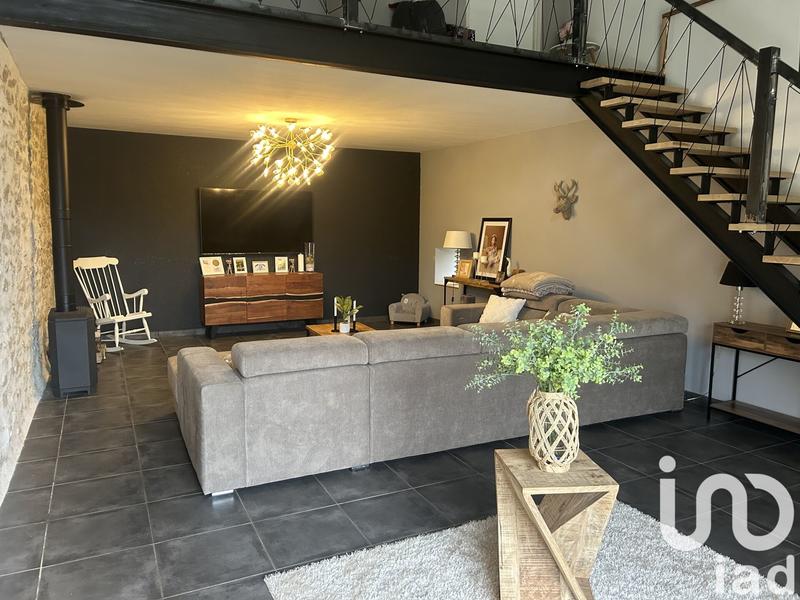 Maison - 217 m² - 7 pièces