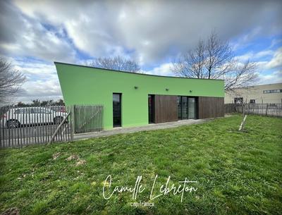 Bureau - 137 m² - 3 pièces