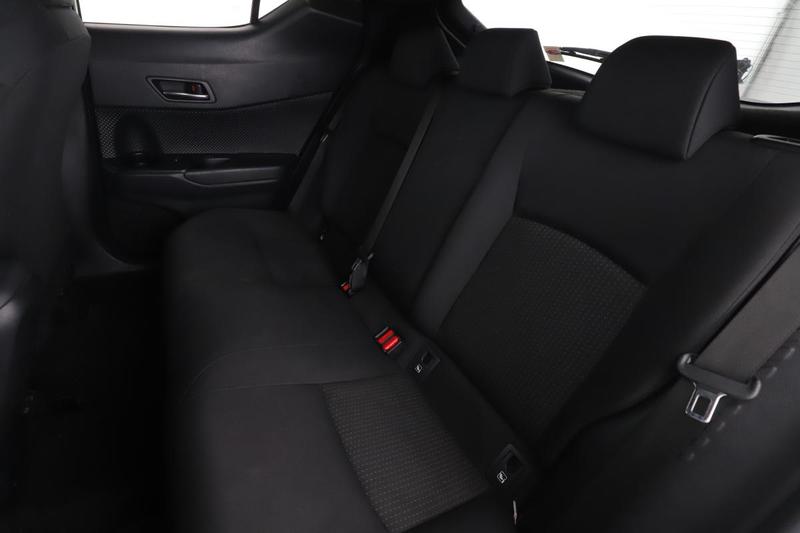 Toyota c-Hr 1.8 Hybride Design 122 ch