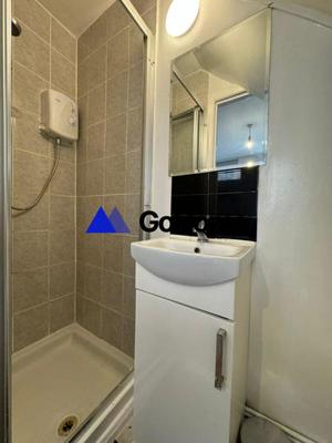 Studio - 15 m² - 1 pièce