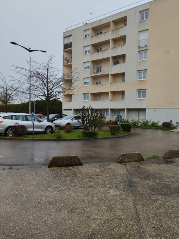 Appartement - 81 m² - 4 pièces