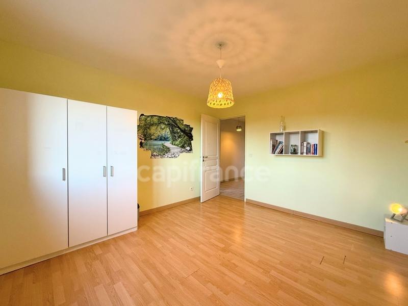 Maison - 211 m² - 9 pièces