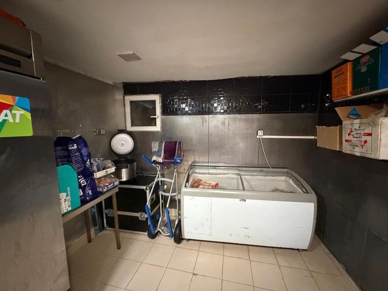 Local commercial - 83 m²