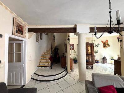 Maison - 280 m² - 7 pièces