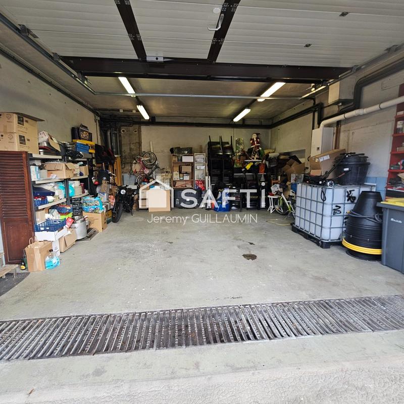 Maison - 180 m² - 6 pièces