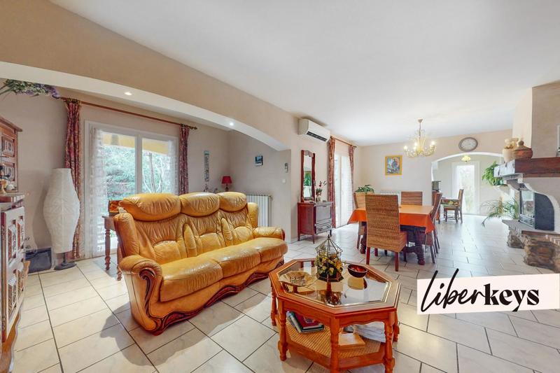 Maison - 186 m² - 6 pièces