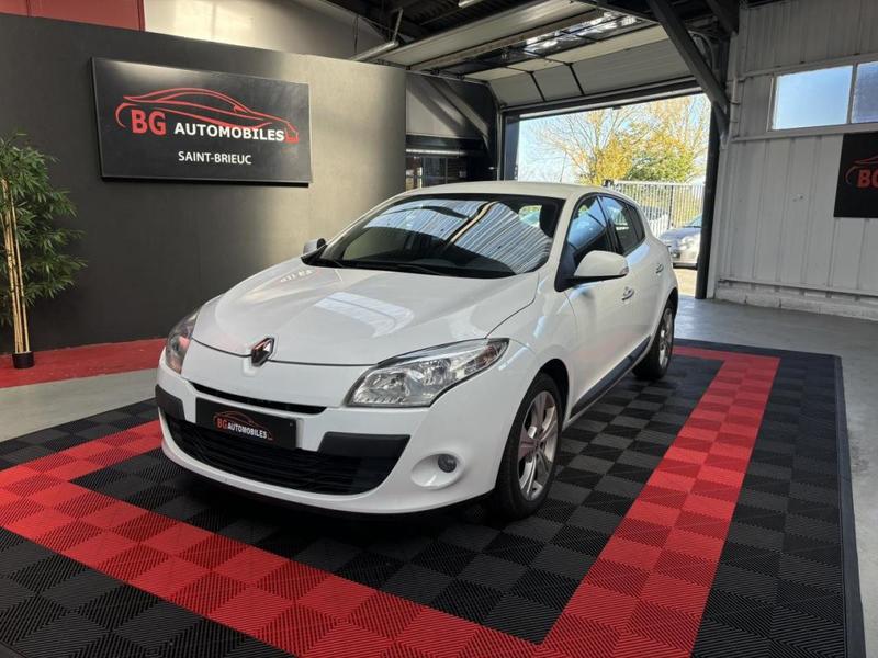Renault Mégane 1.5 dCi 110 Ch Dynamique - Garantie 6 Mois
