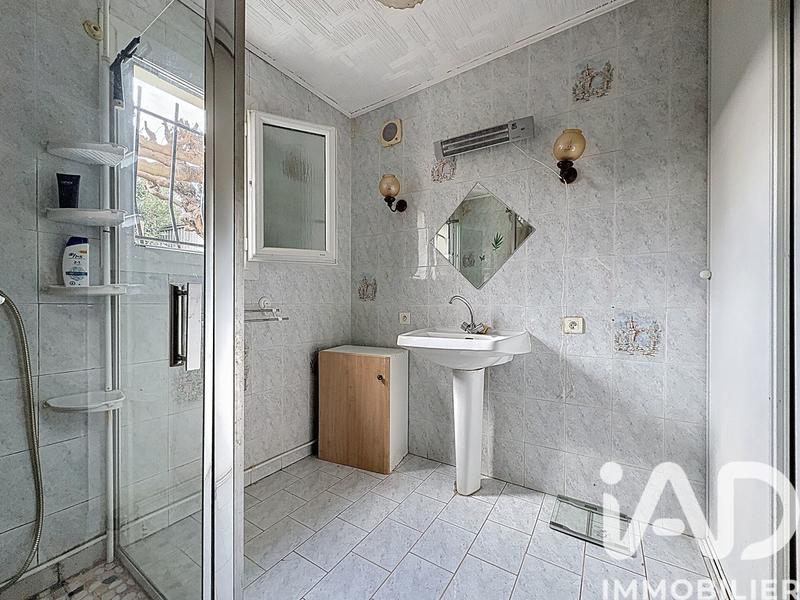 Maison - 191 m² - 8 pièces