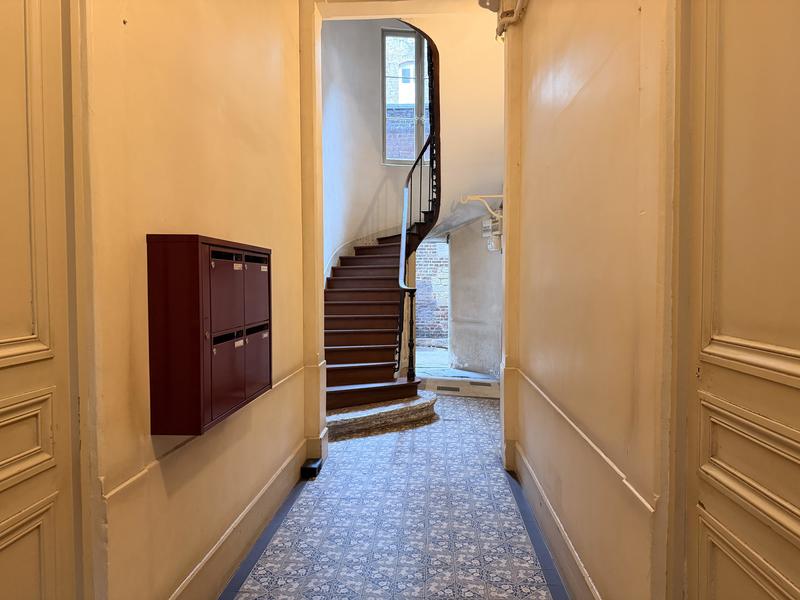 Appartement - 60 m² - 2 pièces