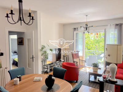 Appartement - 79 m² - 3 pièces