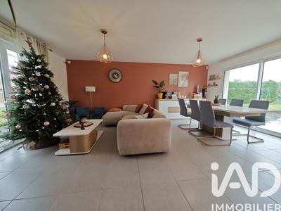 Maison - 94 m² - 4 pièces