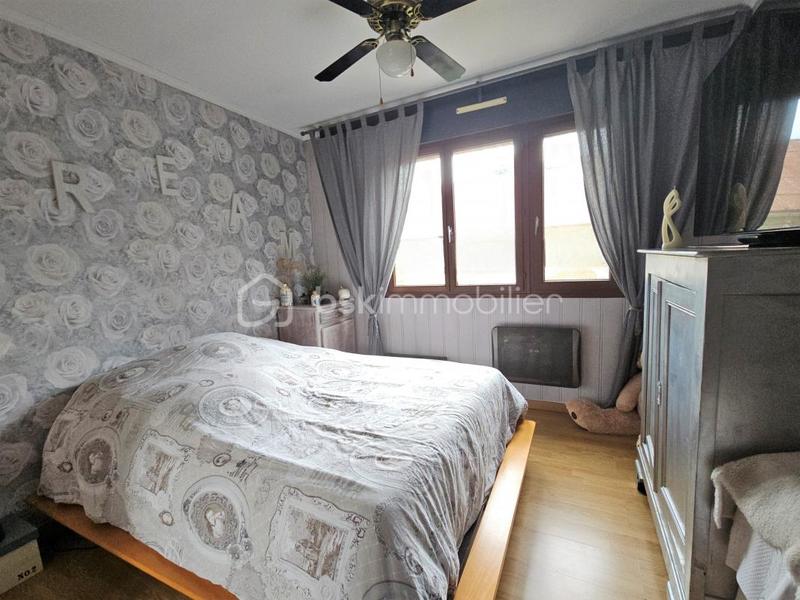 Maison - 205 m² - 7 pièces