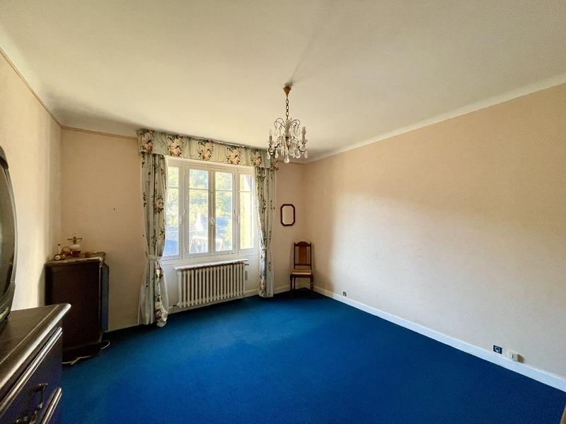 Maison - 212 m² - 8 pièces