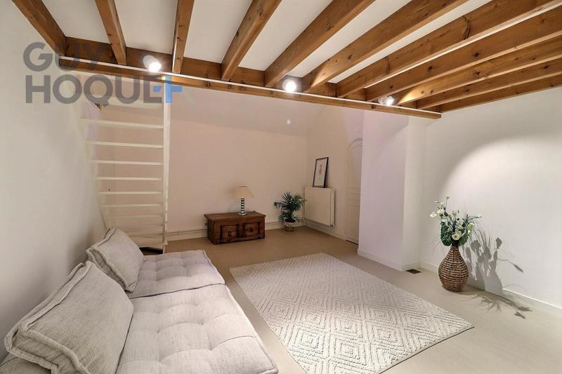 Maison - 350 m² - 8 pièces