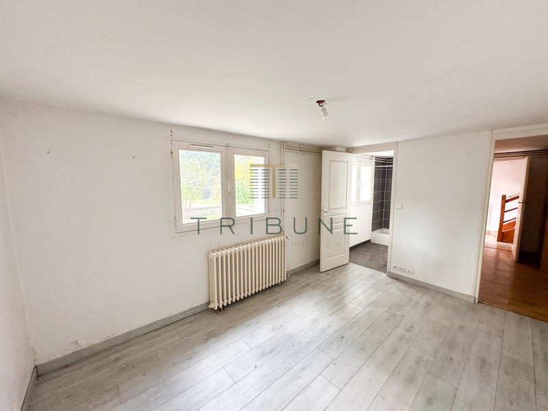 Maison - 85 m² - 5 pièces