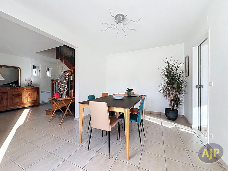 Maison - 154 m² - 5 pièces