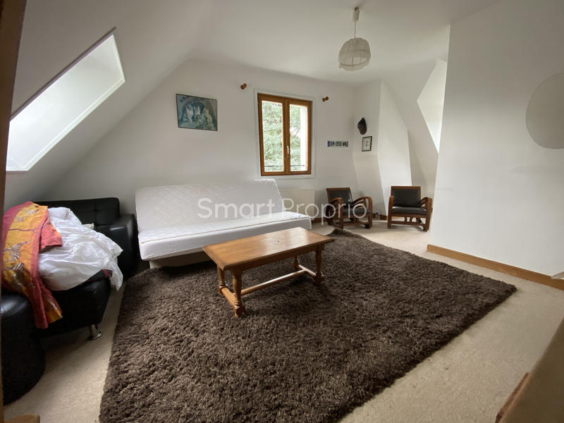 Maison - 180 m² - 8 pièces