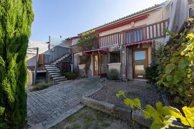 Maison - 270 m² - 8 pièces