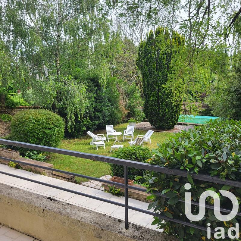 Maison - 370 m² - 9 pièces