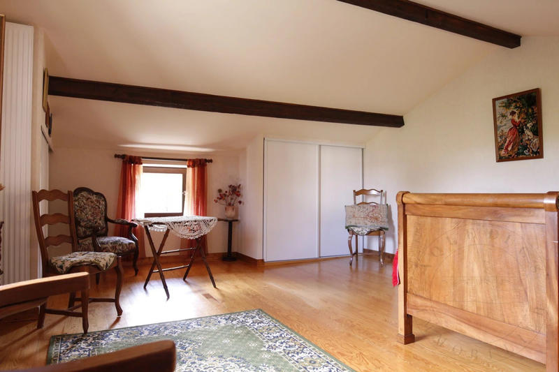 Maison - 92 m² - 4 pièces