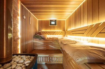 Villa - 390 m² - 9 pièces